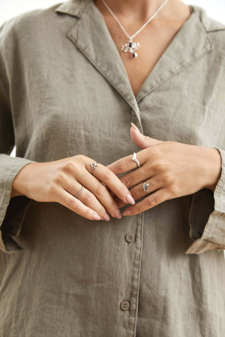 anillo fino basico plata enroscado